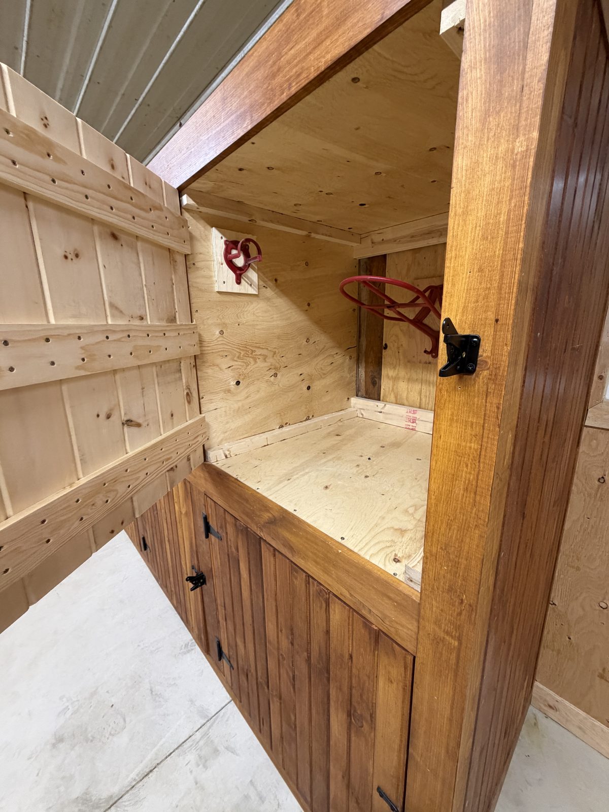 Individual tack locker